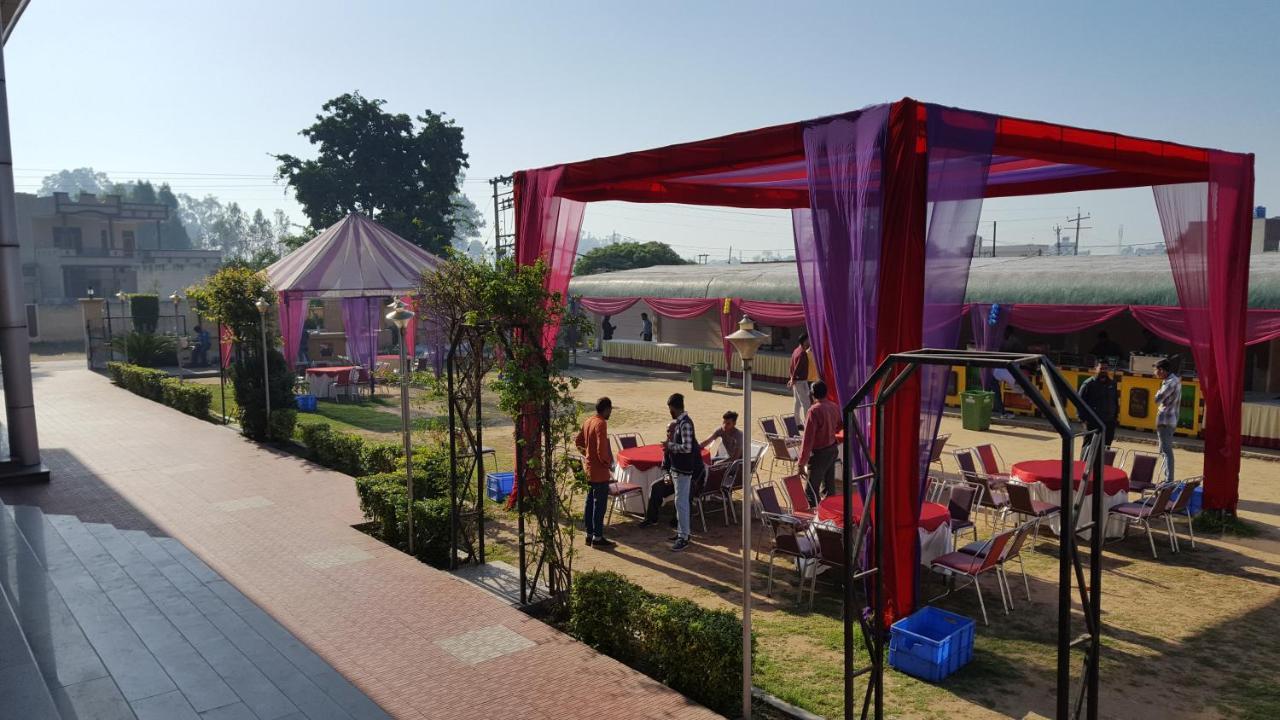 Jandiala Shiv Hotel And Joe'S Bar & Restaurant المظهر الخارجي الصورة