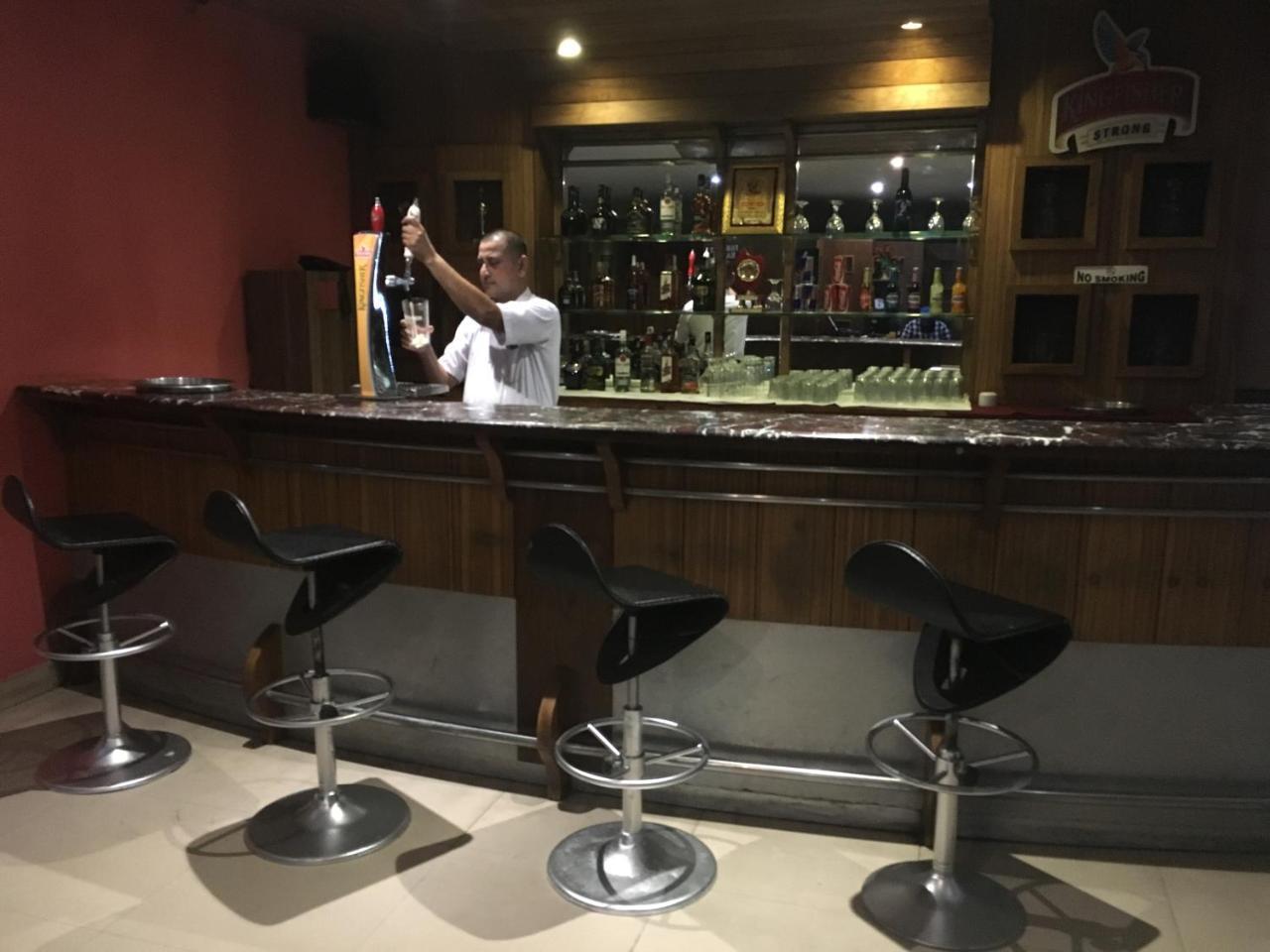 Jandiala Shiv Hotel And Joe'S Bar & Restaurant المظهر الخارجي الصورة