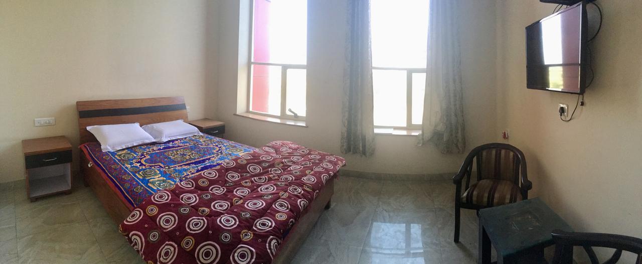 Jandiala Shiv Hotel And Joe'S Bar & Restaurant المظهر الخارجي الصورة
